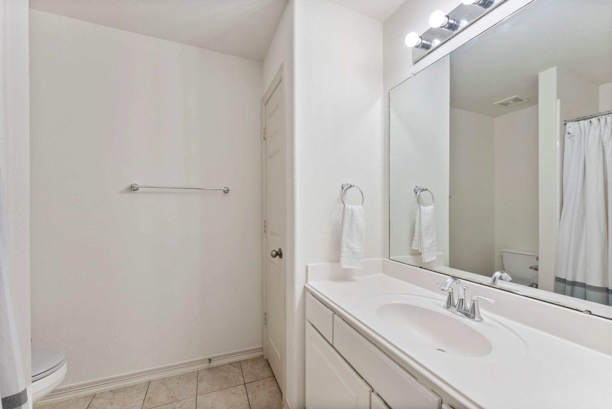 2608 Silverstone Way