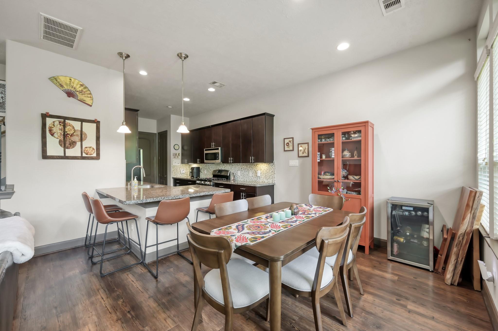 18 Aventura Place