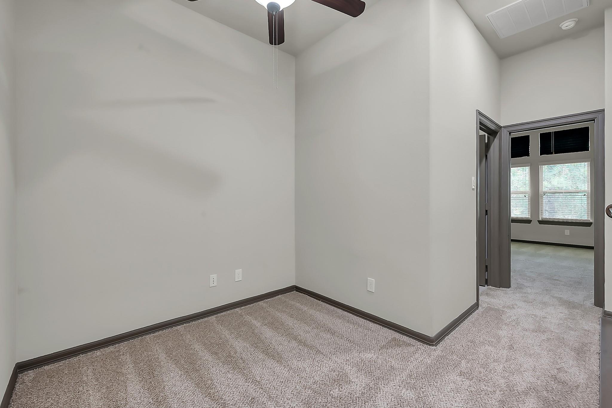 18 Aventura Place