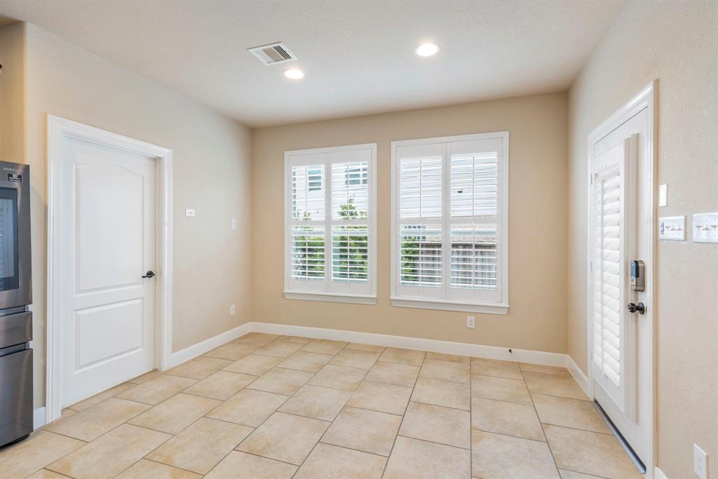 90 E Canyon Wren Circle