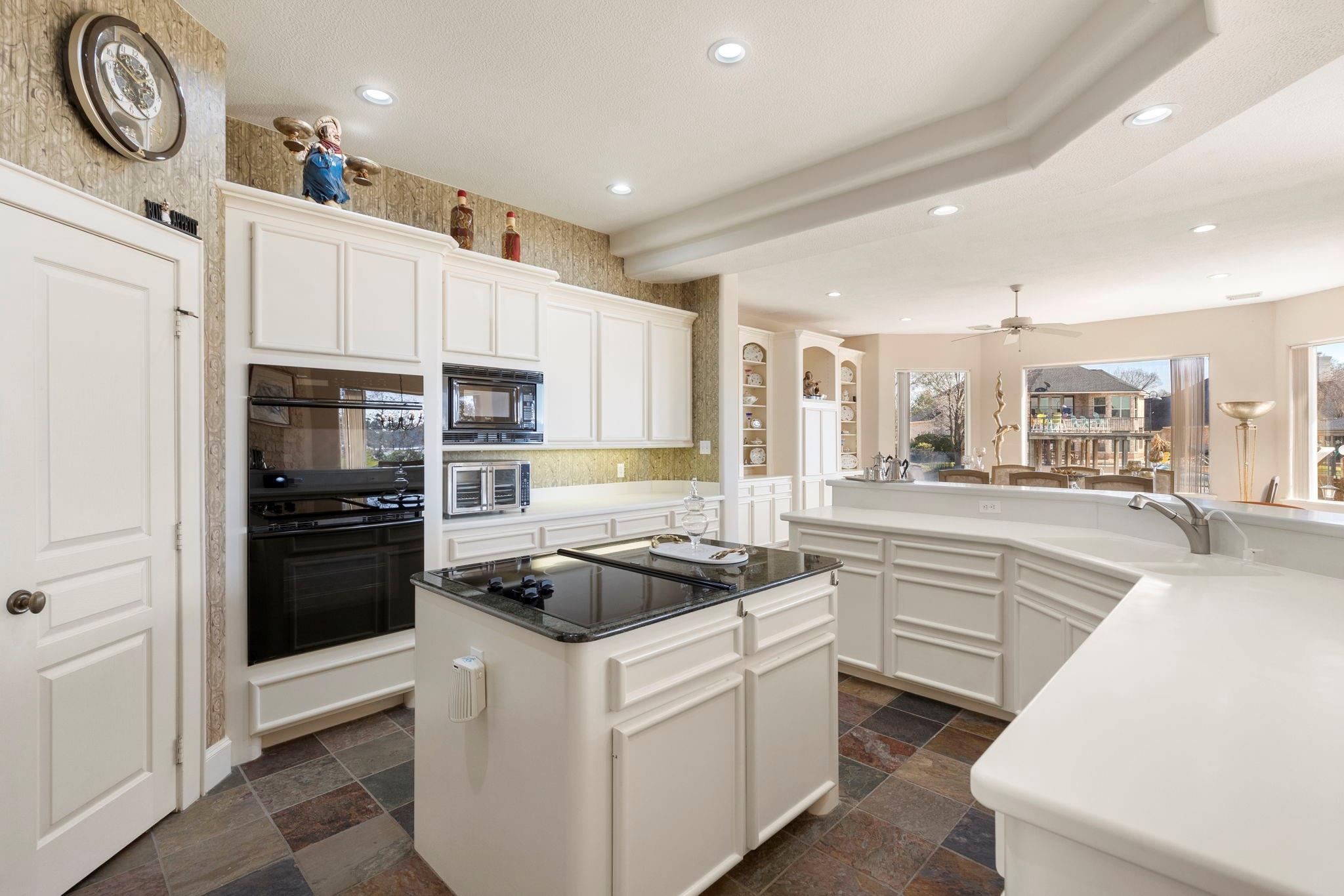 238 Wedgewood Dr