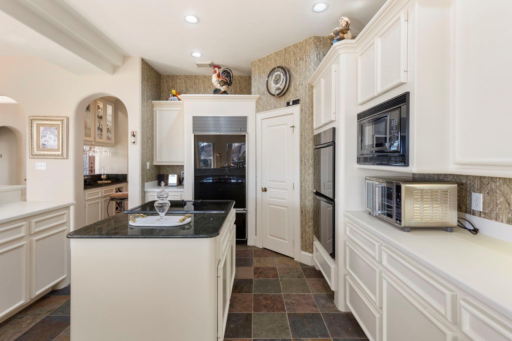238 Wedgewood Dr