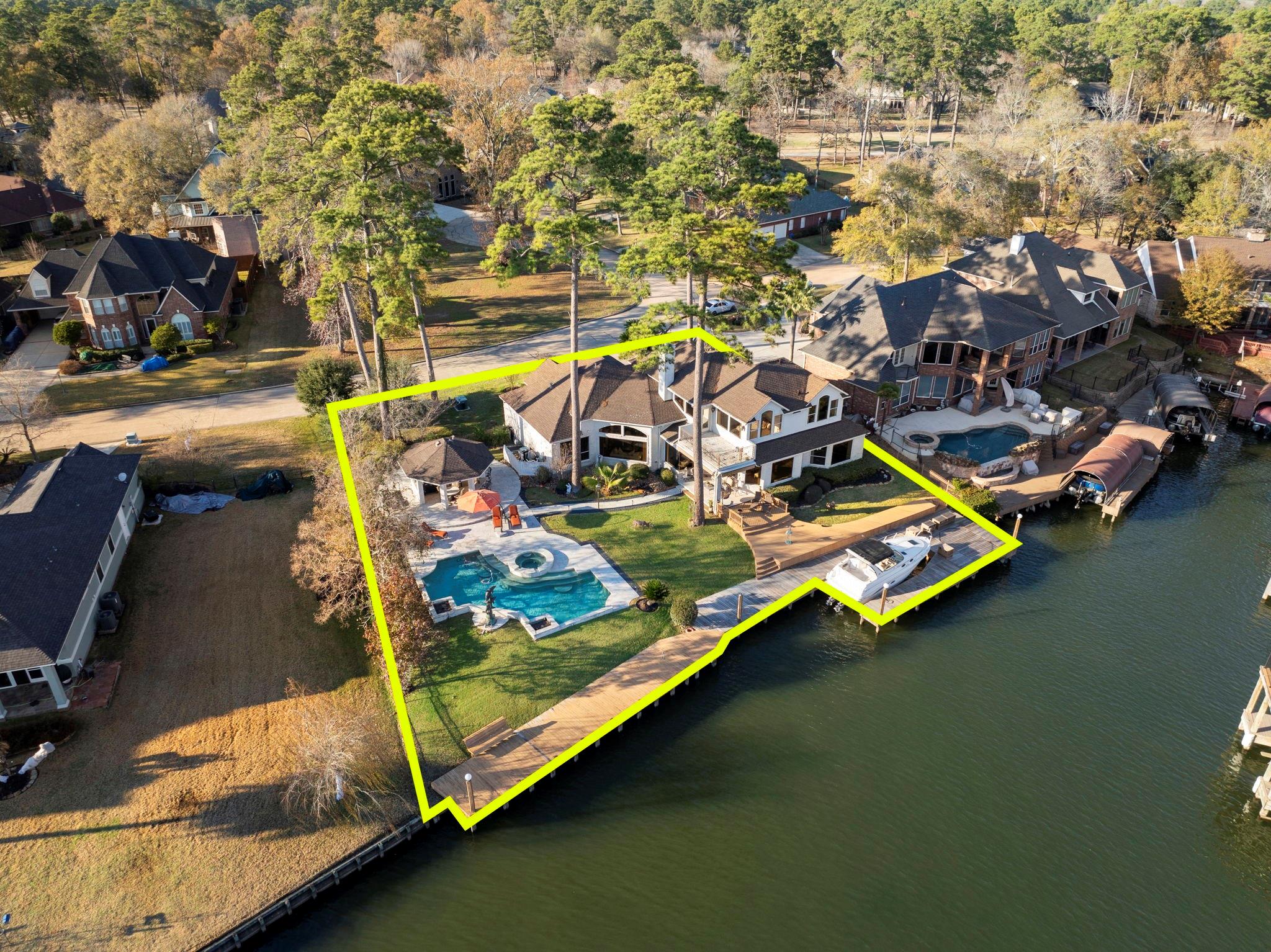 238 Wedgewood Dr