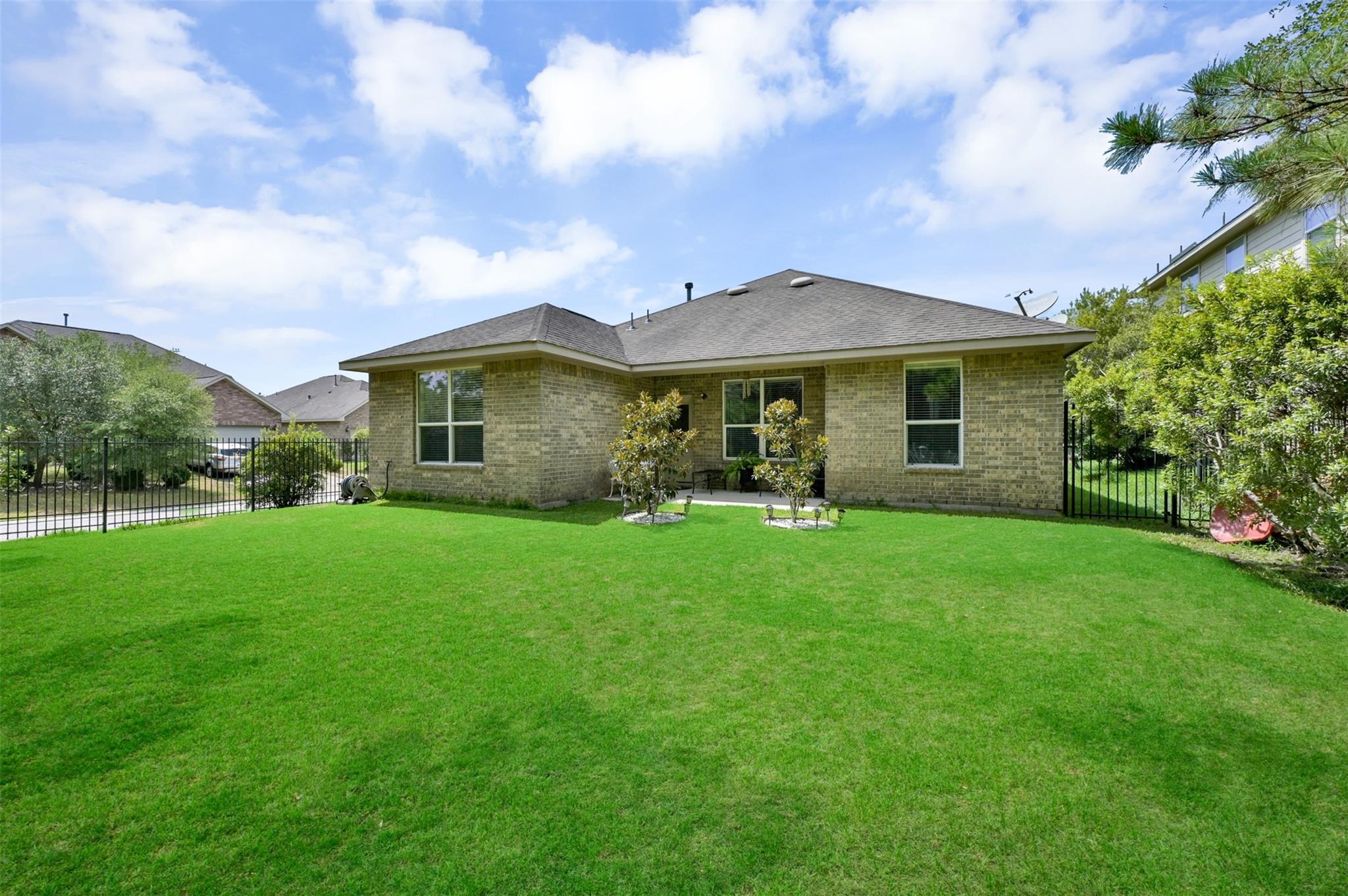 2 Craven Park Court