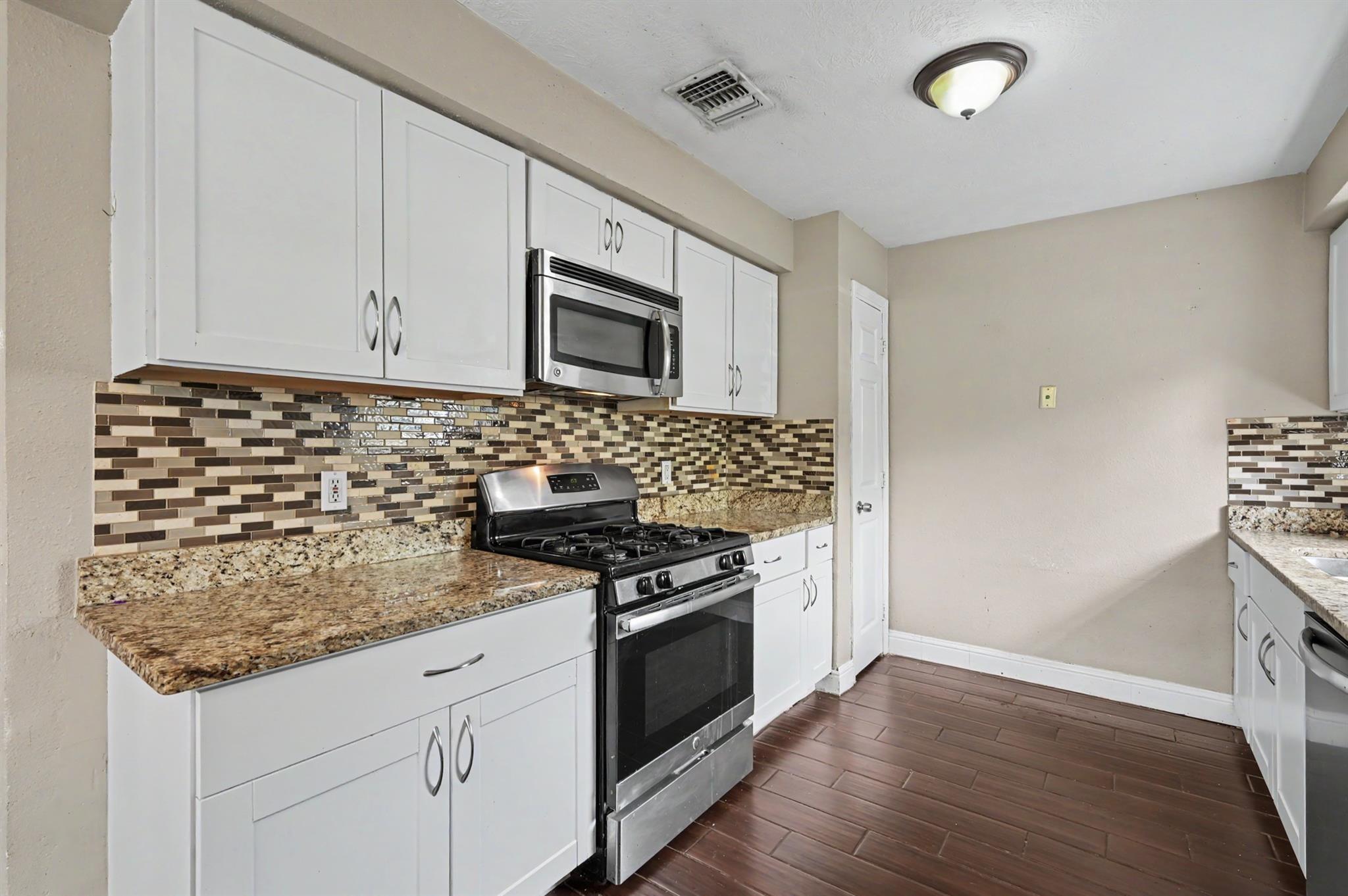 3203 Dawnwood Drive