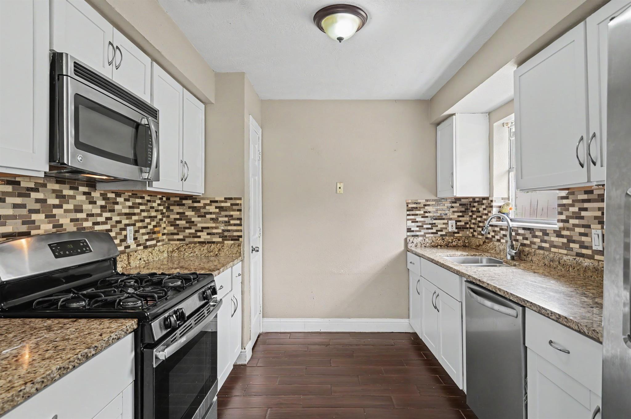 3203 Dawnwood Drive