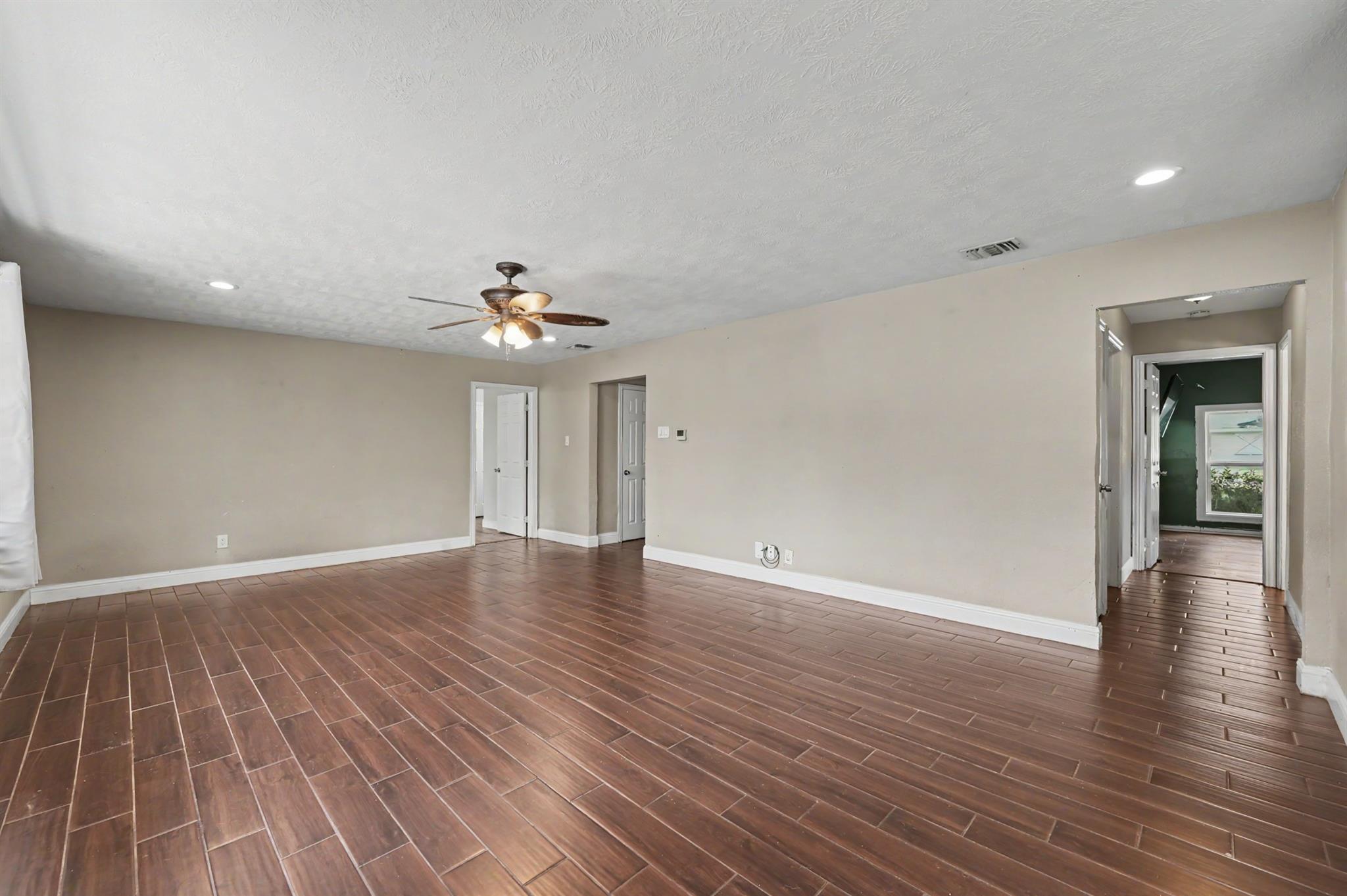 3203 Dawnwood Drive