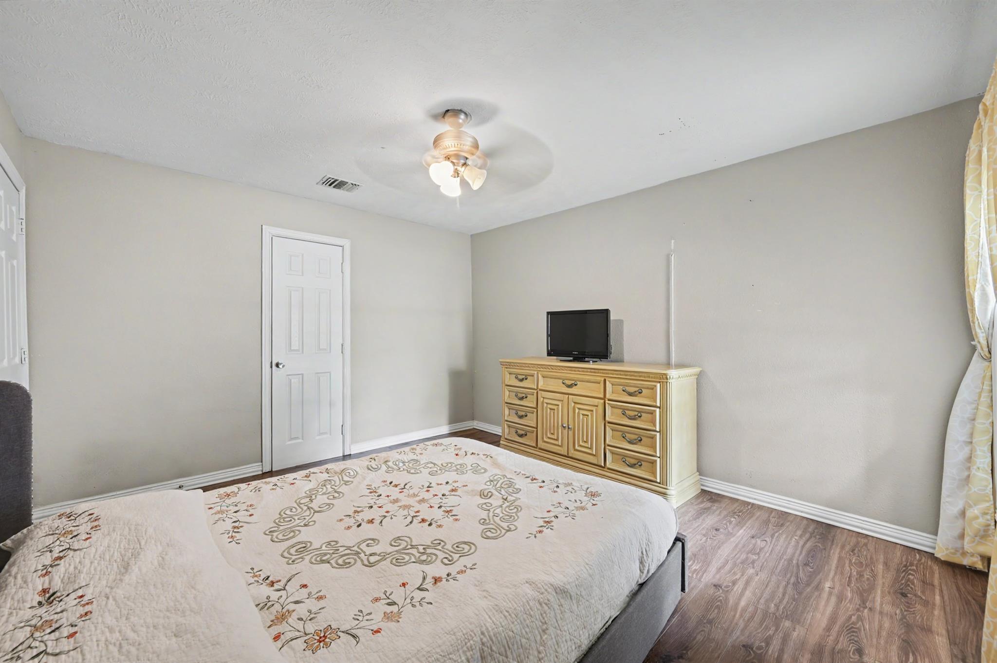 3203 Dawnwood Drive