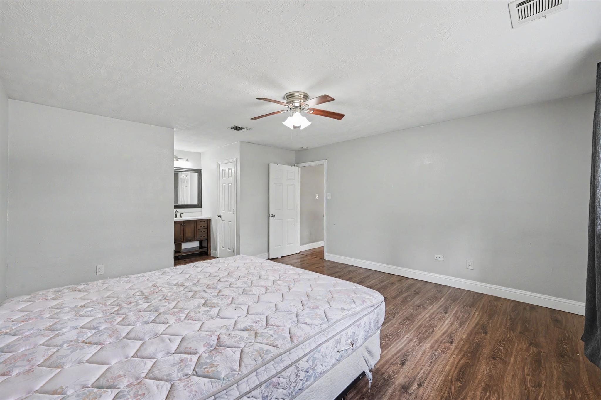 3203 Dawnwood Drive