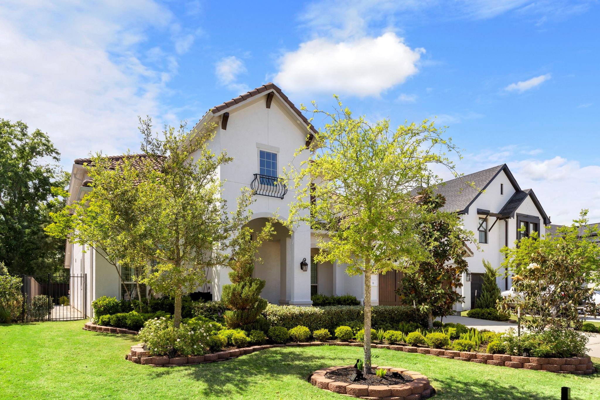 11 Floral Vista Drive