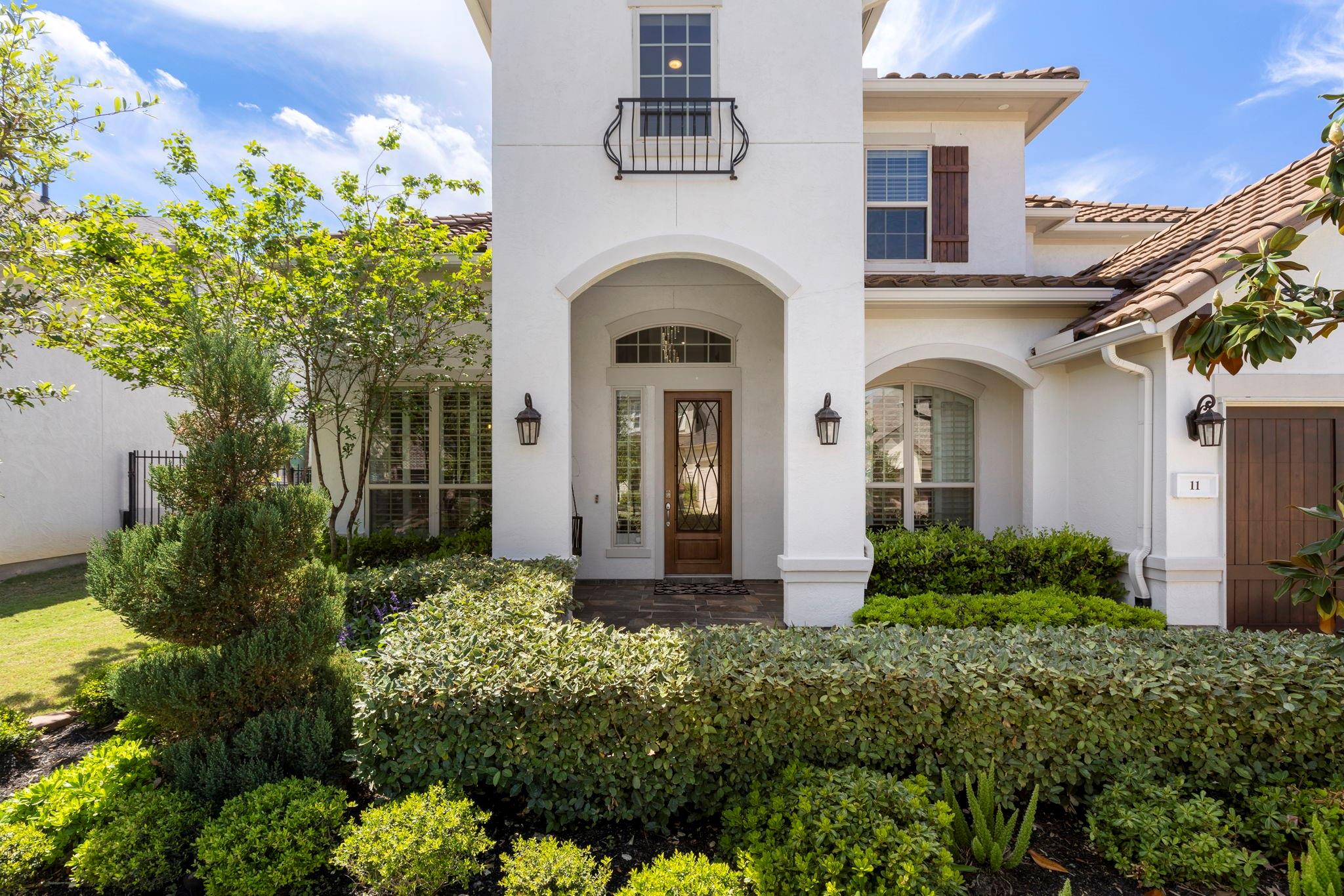 11 Floral Vista Drive