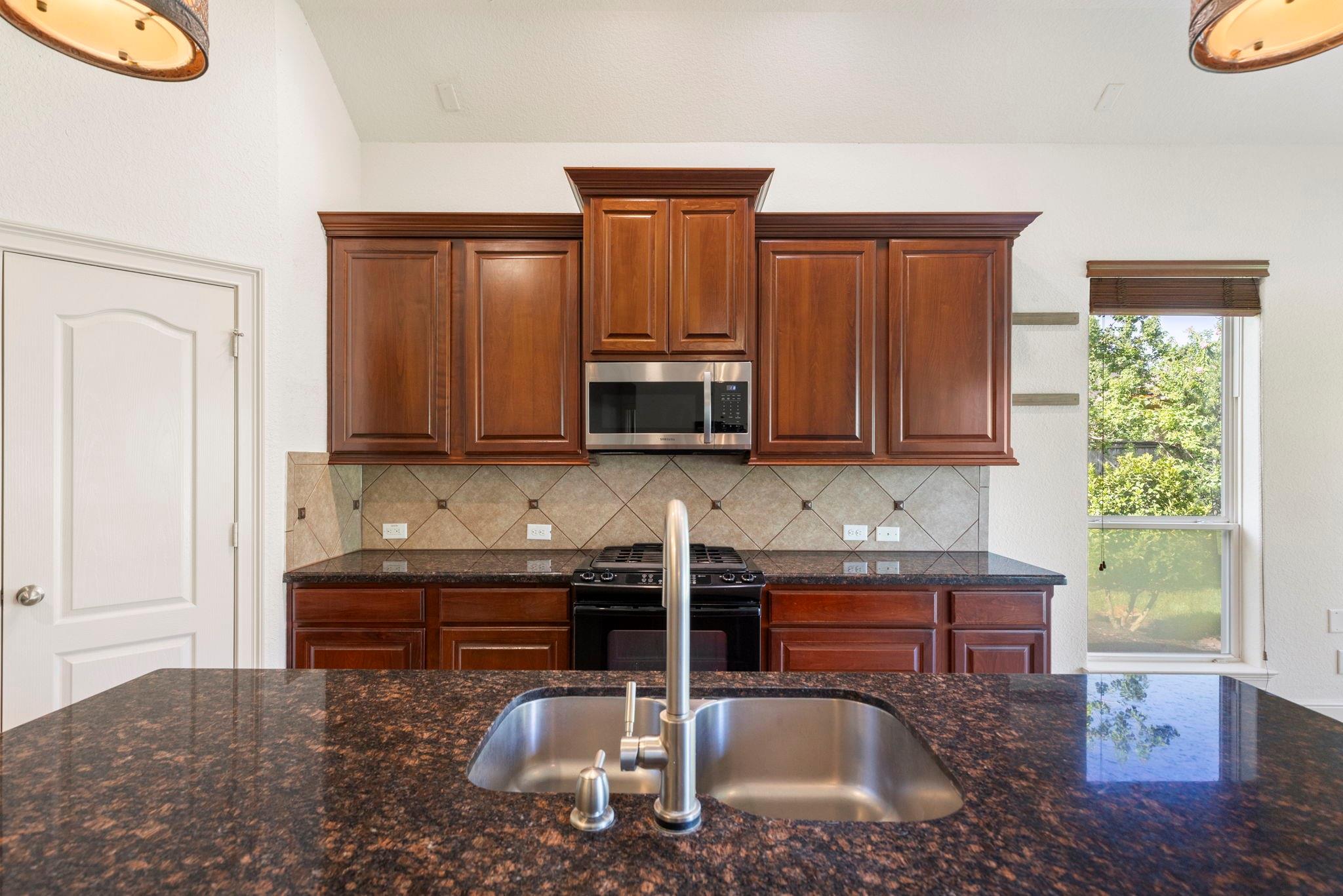 10 Sagamore Ridge Place