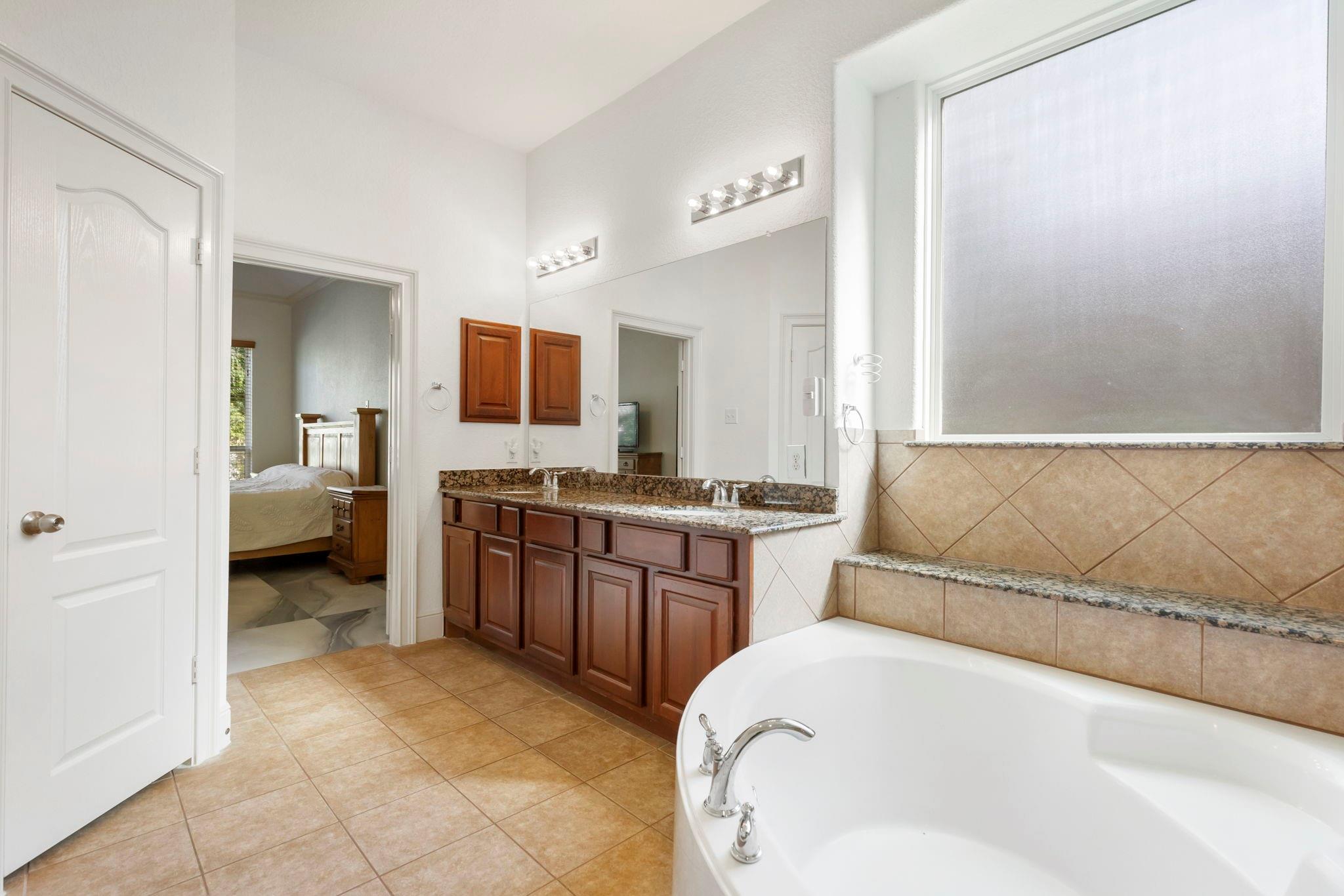 10 Sagamore Ridge Place