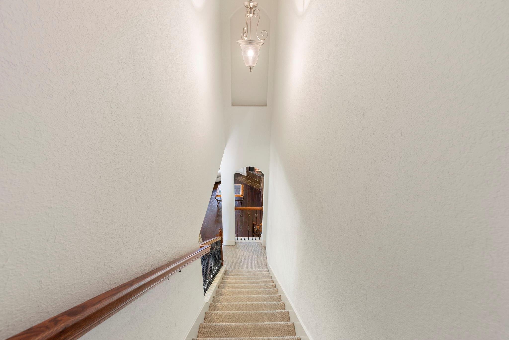 10 Sagamore Ridge Place