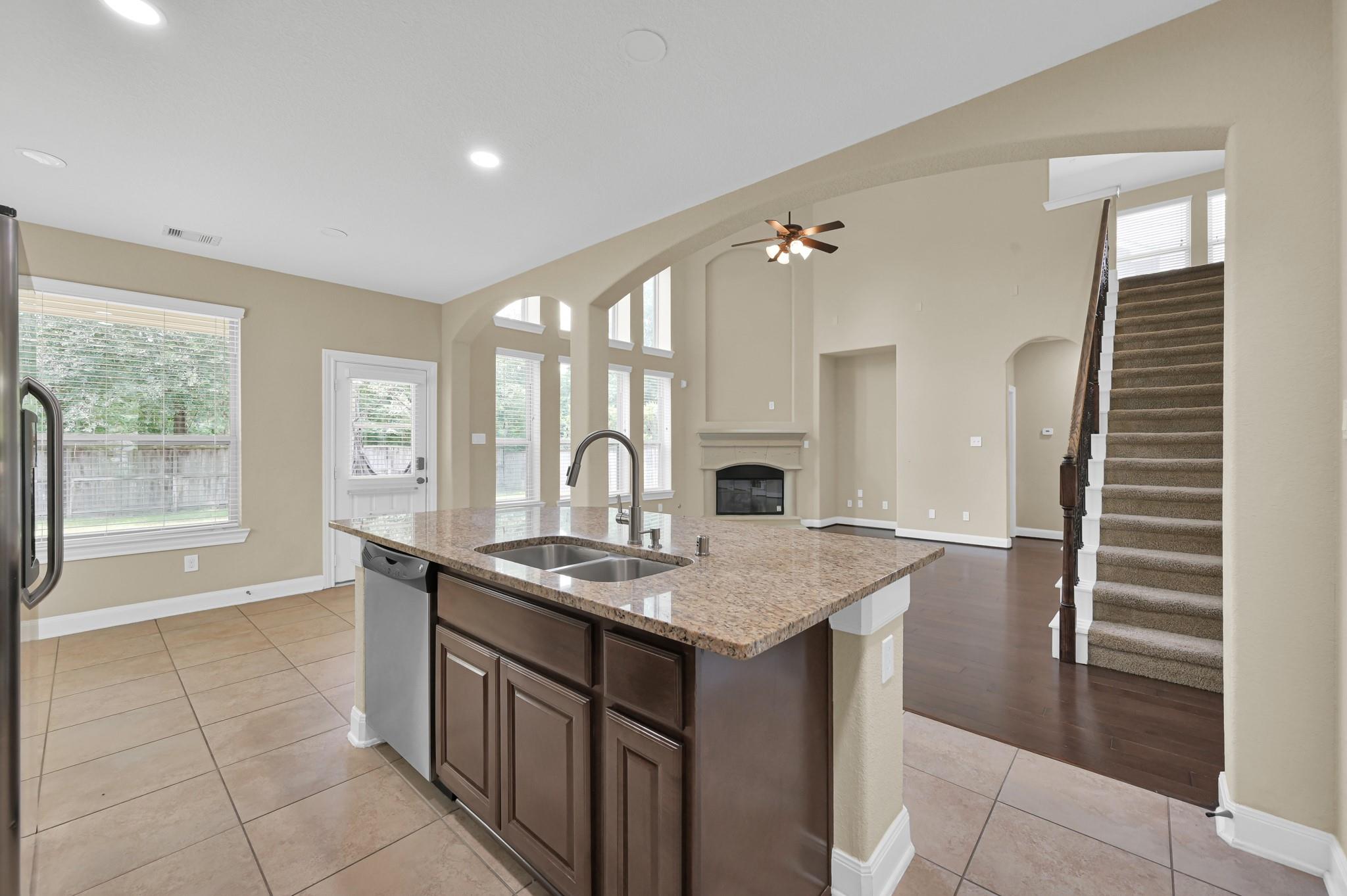 106 N Pinto Point Circle