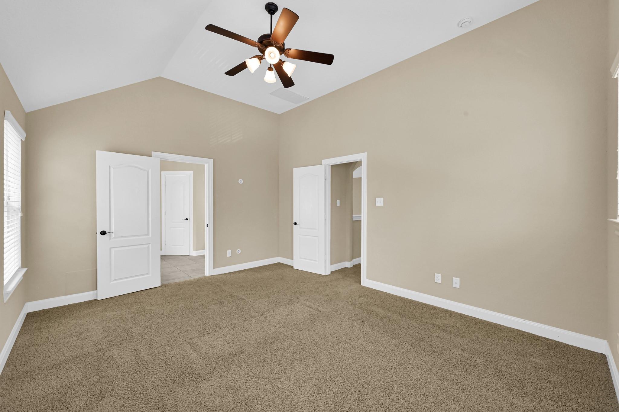 106 N Pinto Point Circle