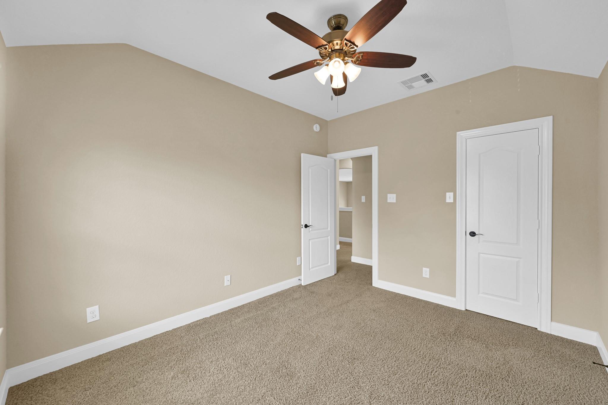 106 N Pinto Point Circle