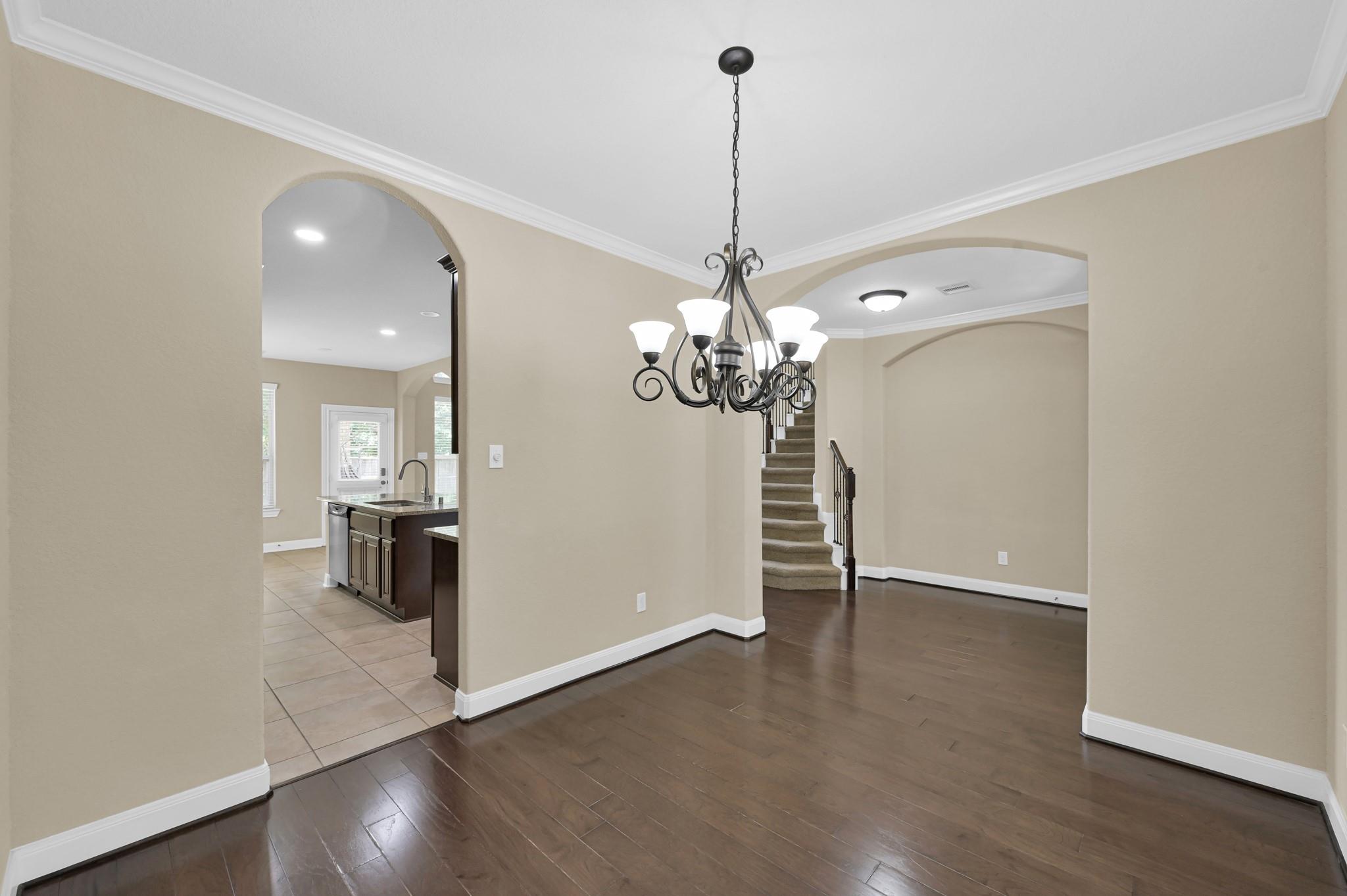 106 N Pinto Point Circle