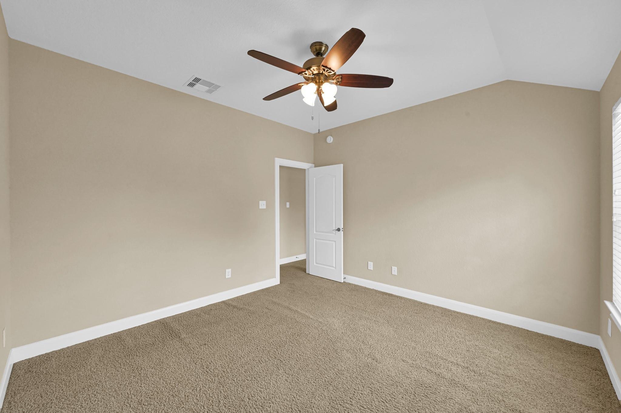 106 N Pinto Point Circle