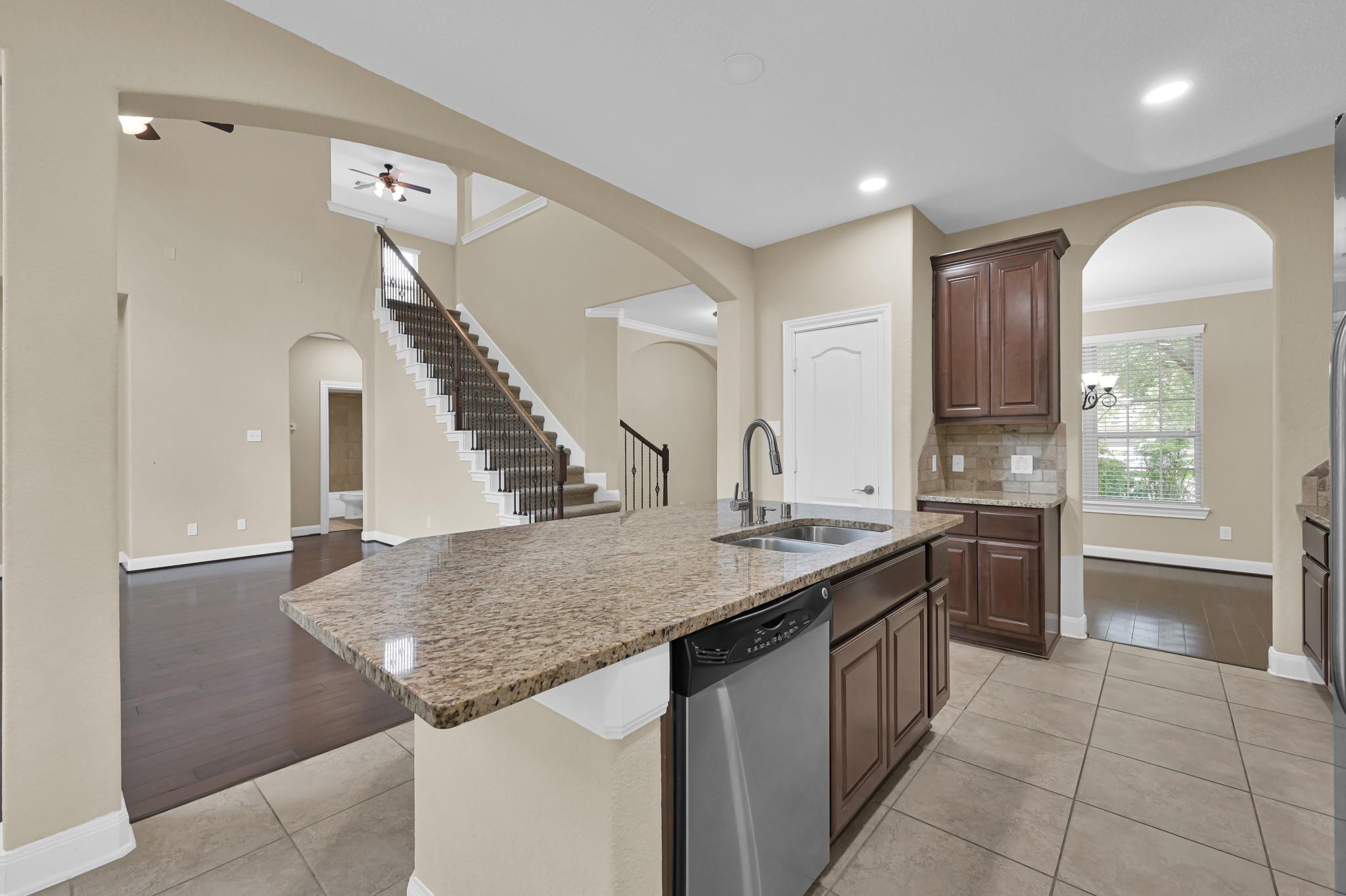 106 N Pinto Point Circle