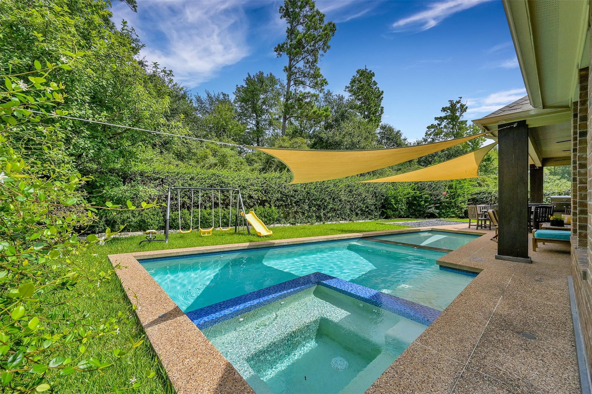 98 Lindenberry Circle