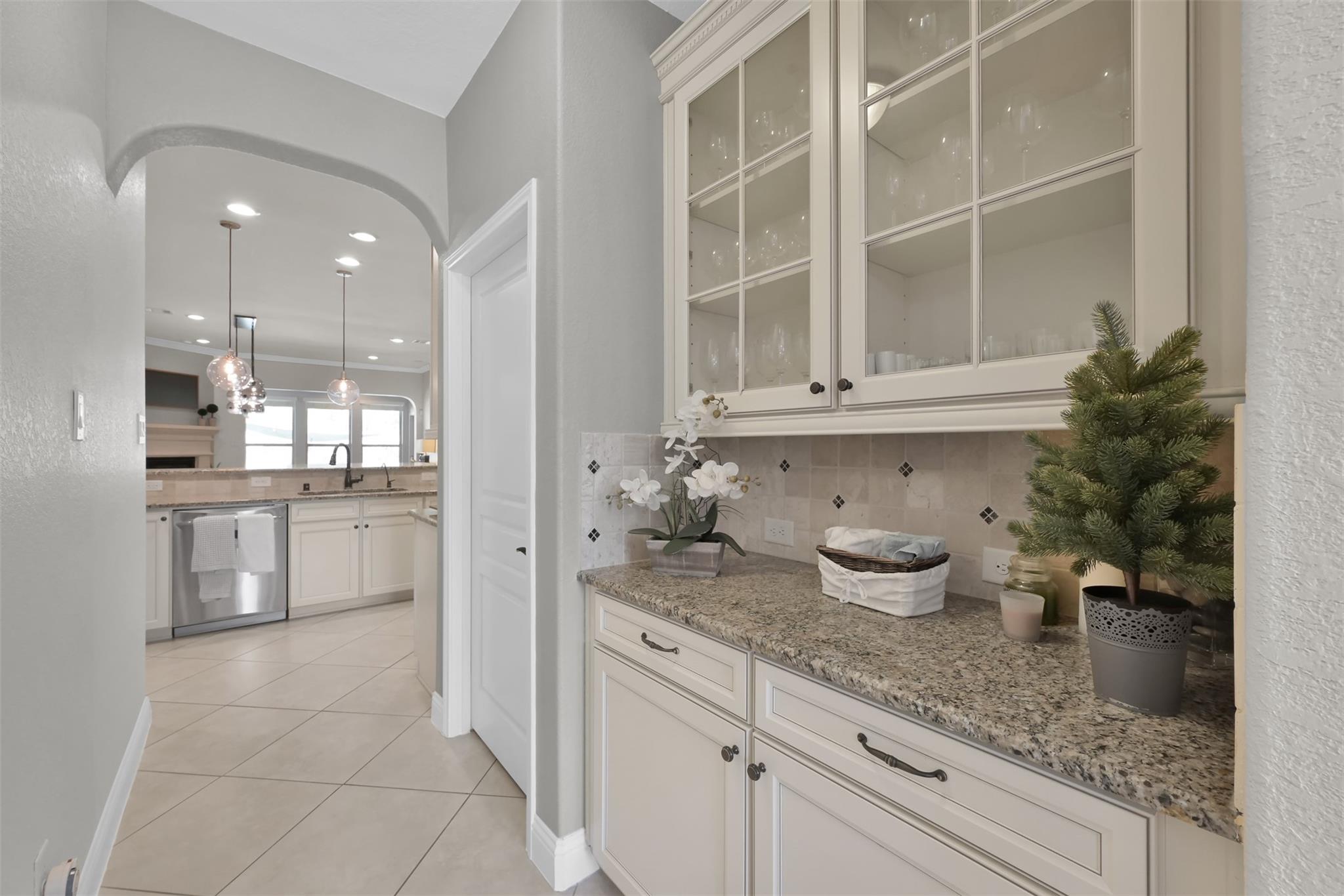 98 Lindenberry Circle
