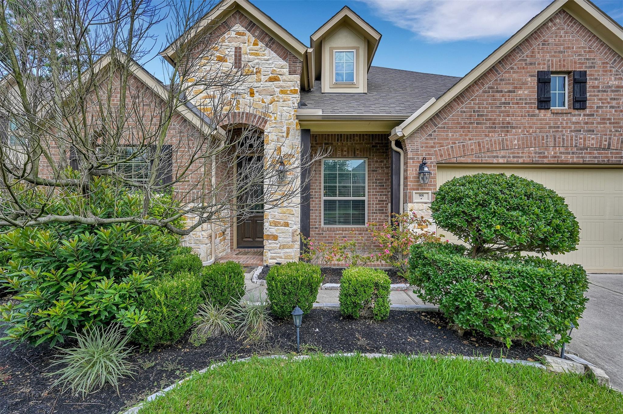 98 Lindenberry Circle