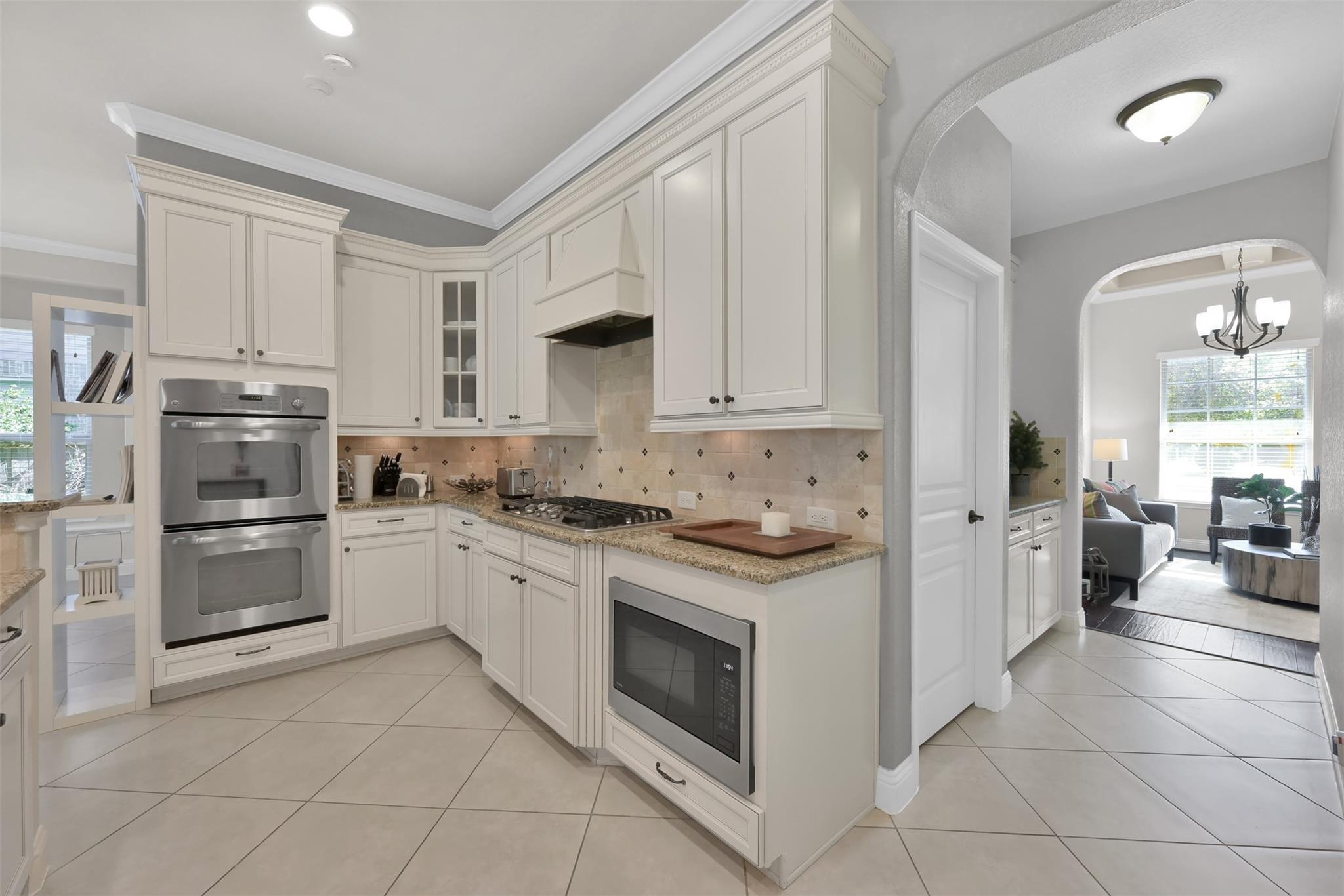 98 Lindenberry Circle