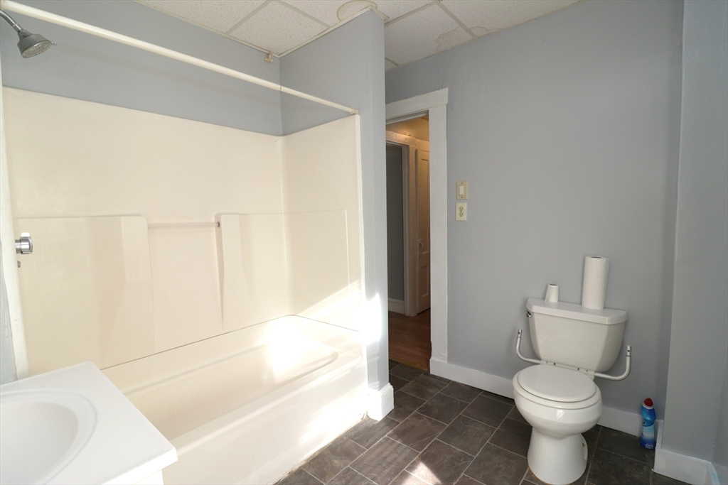 41 Nichols St # 2