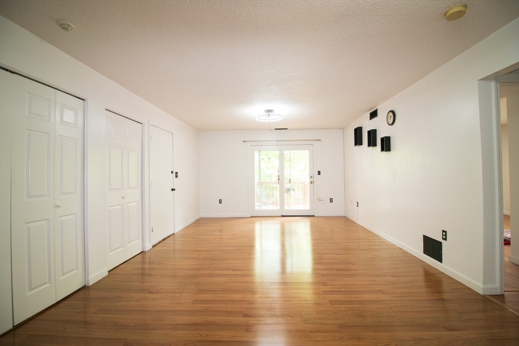 369 Aiken Ave # 15