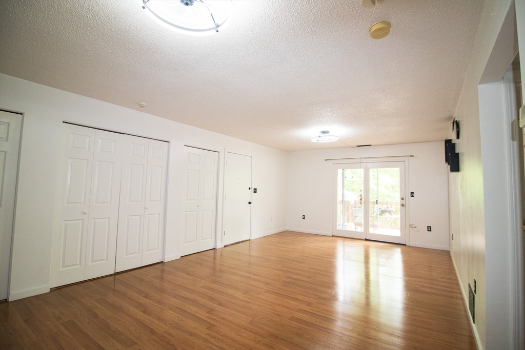 369 Aiken Ave # 15