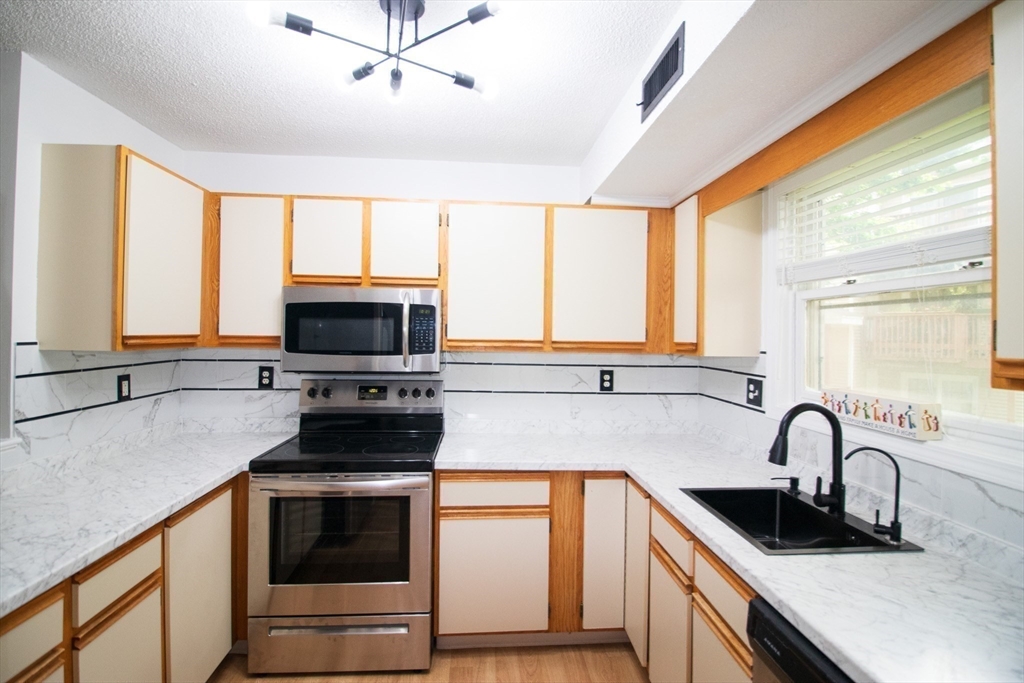 369 Aiken Ave # 15