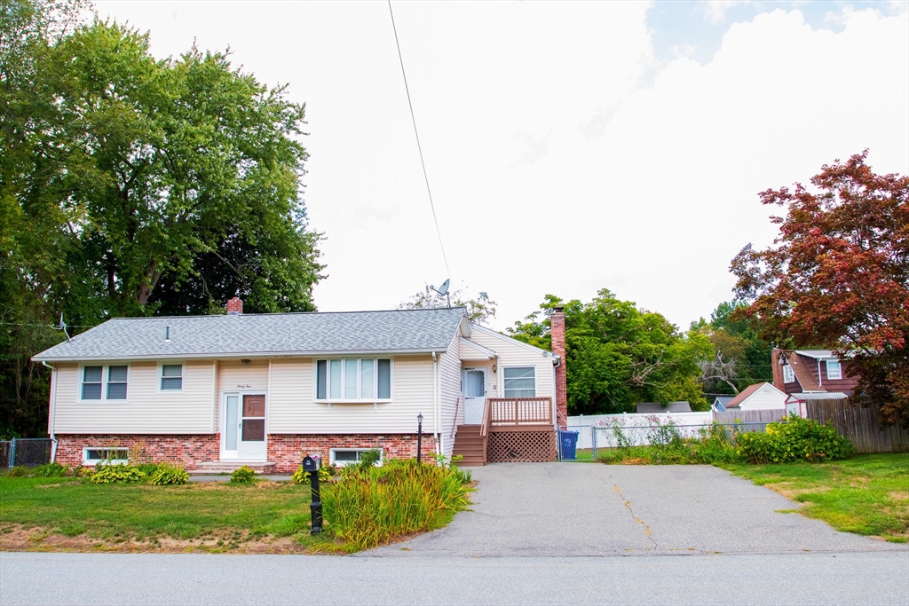 94 Tanglewood Dr