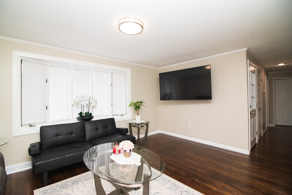 94 Tanglewood Dr