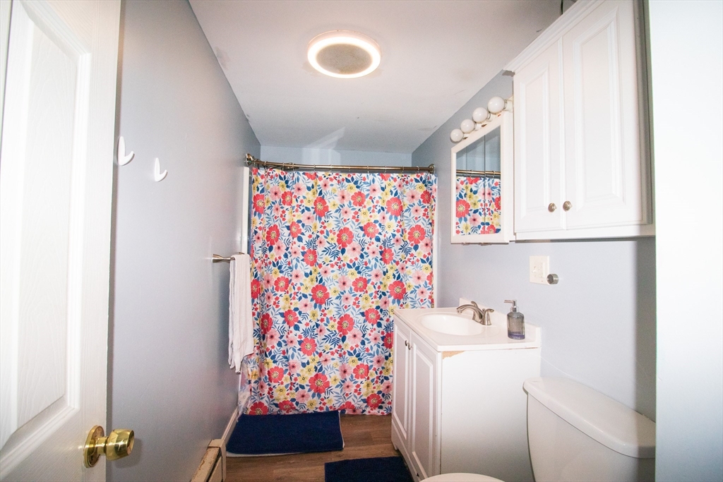 302 Pleasant St