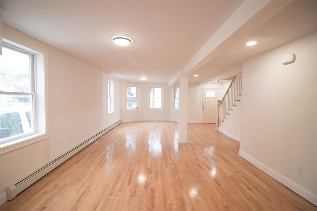 54 Willow St