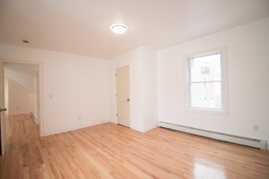 54 Willow St