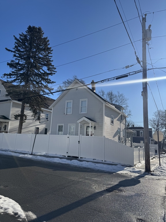 92 Maverick St