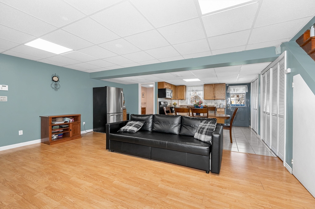 15 Meadow Drive