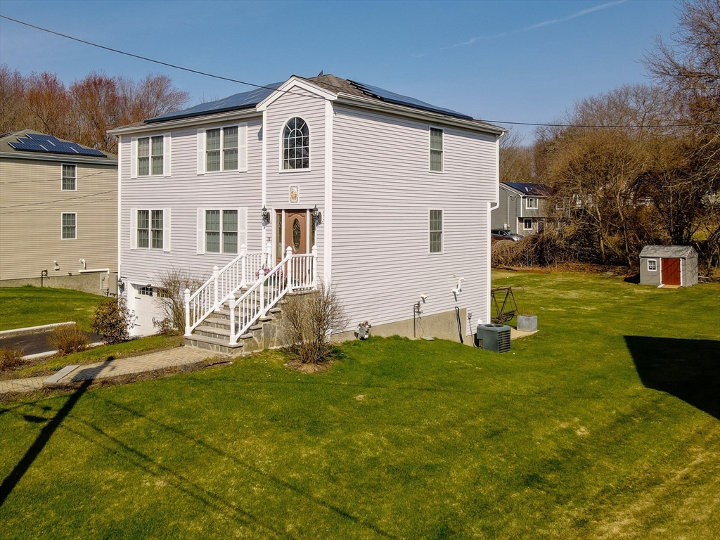 15 Meadow Drive