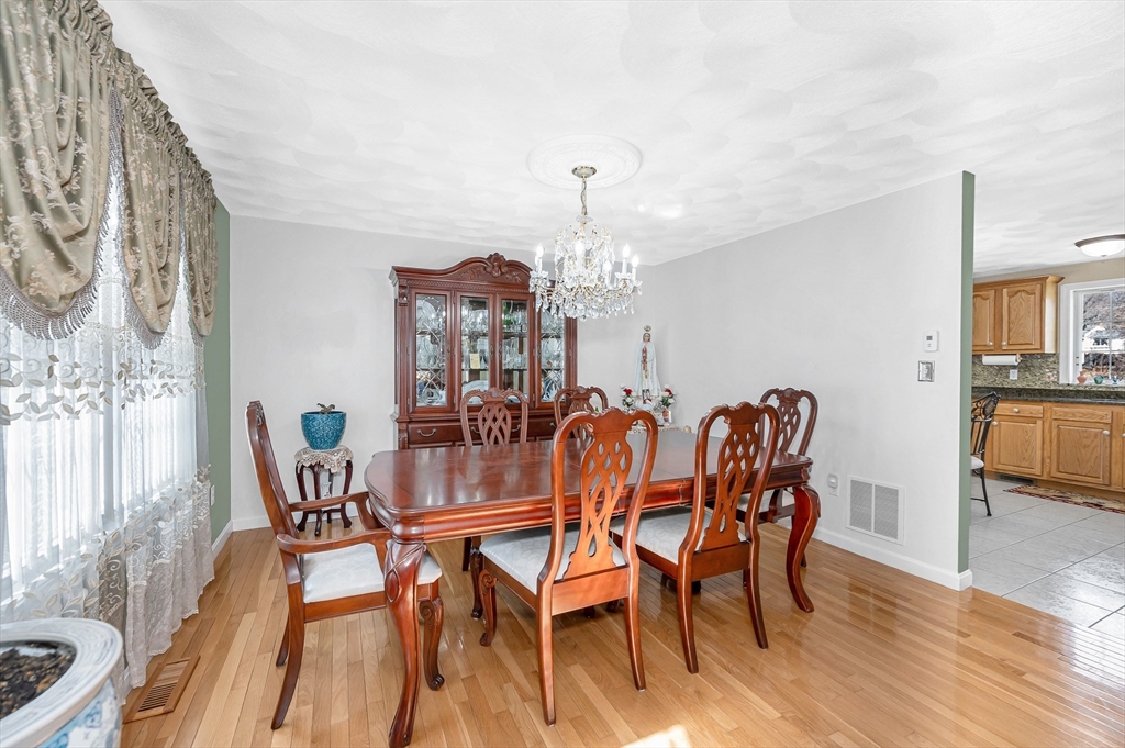 15 Meadow Drive