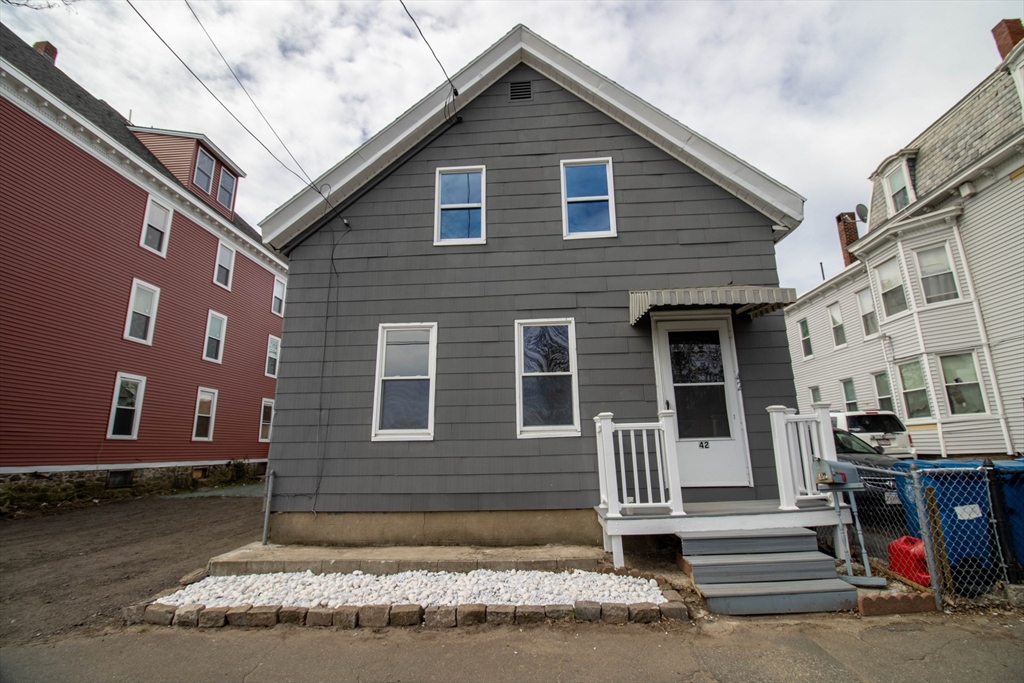 40-42 Holly St