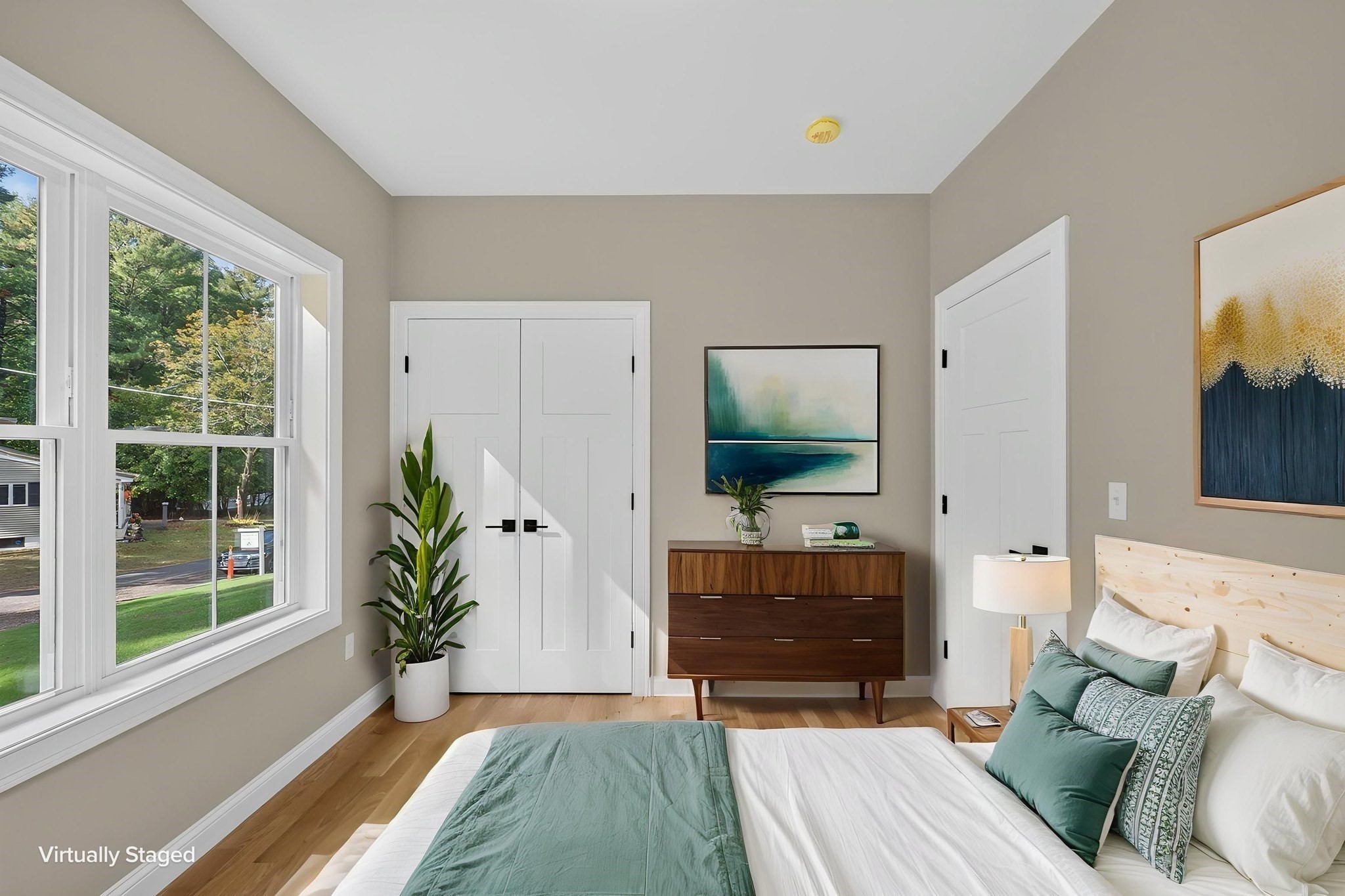 24 Edith Dr
