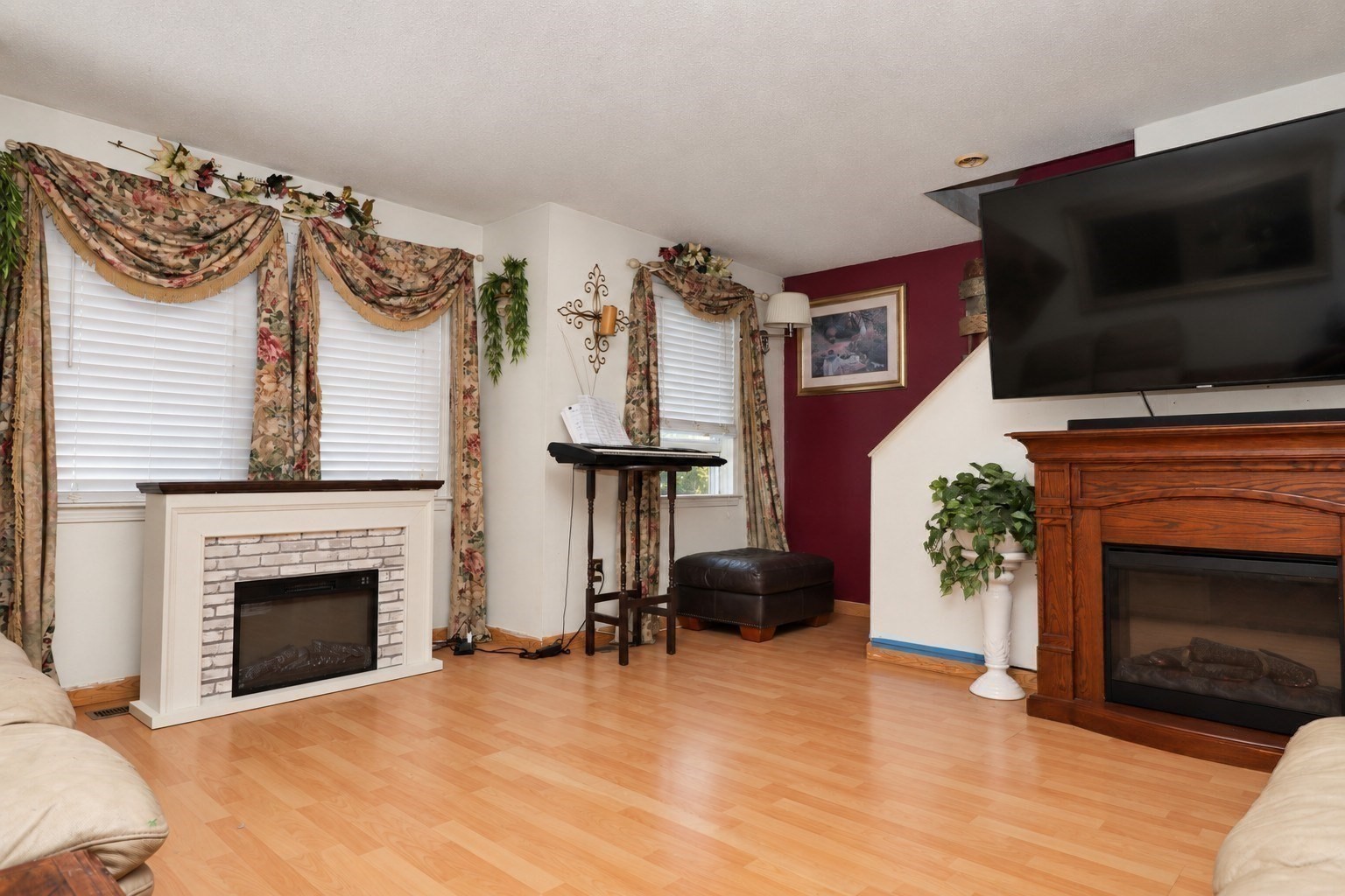 20 Angle St # 10