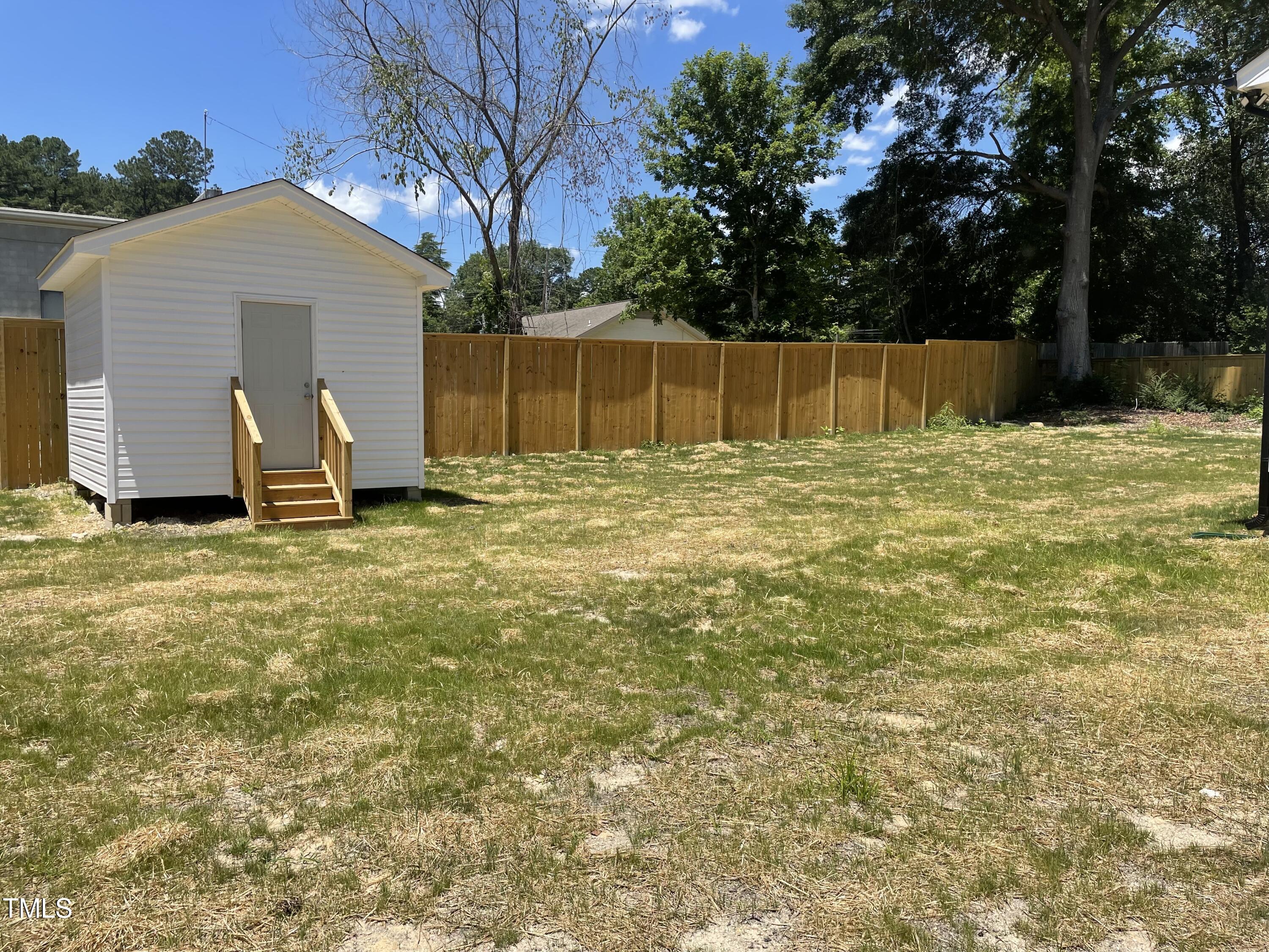 203 Oak Dr. Drive