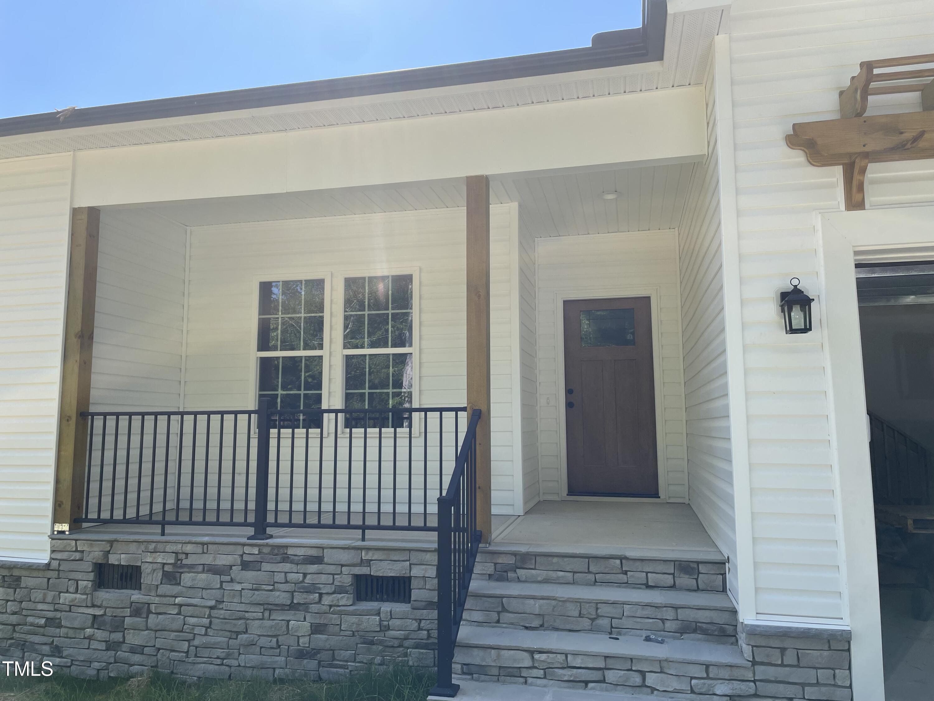 203 Oak Dr. Drive