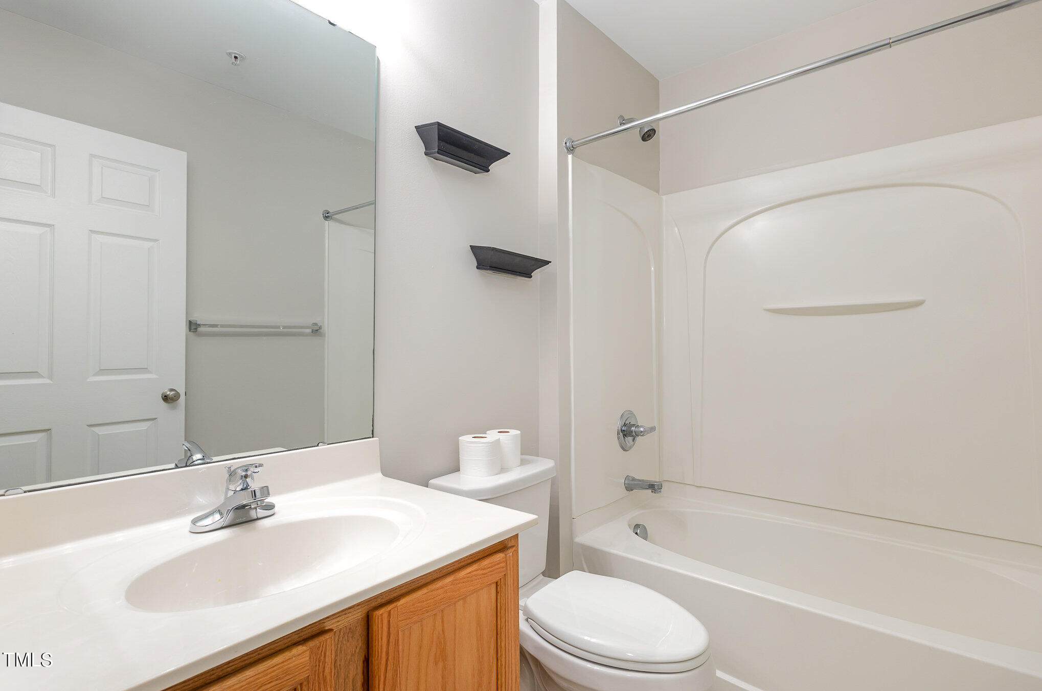2210 Valley Edge Drive # 108