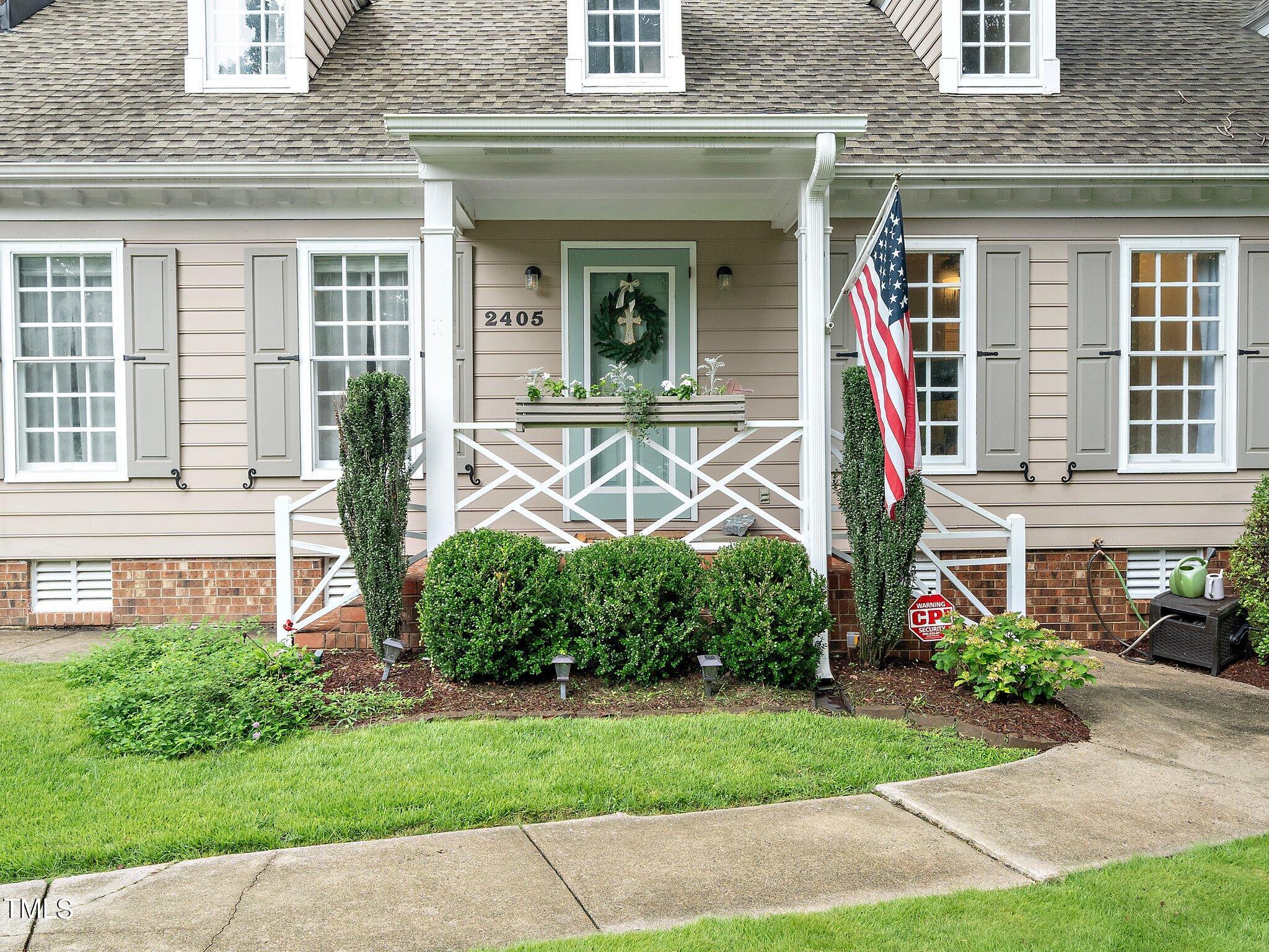 2405 Diamondhitch Trail