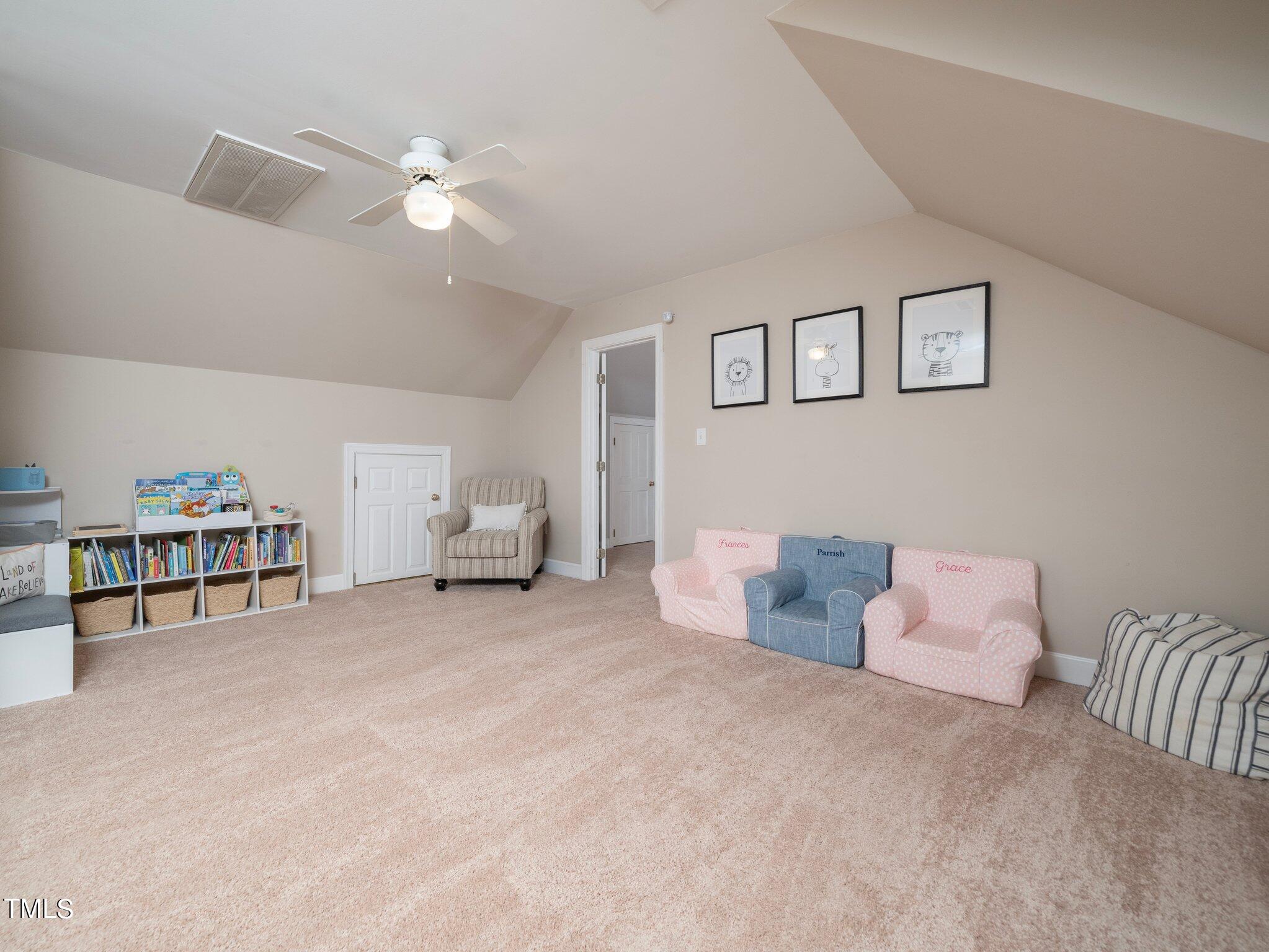 2405 Diamondhitch Trail