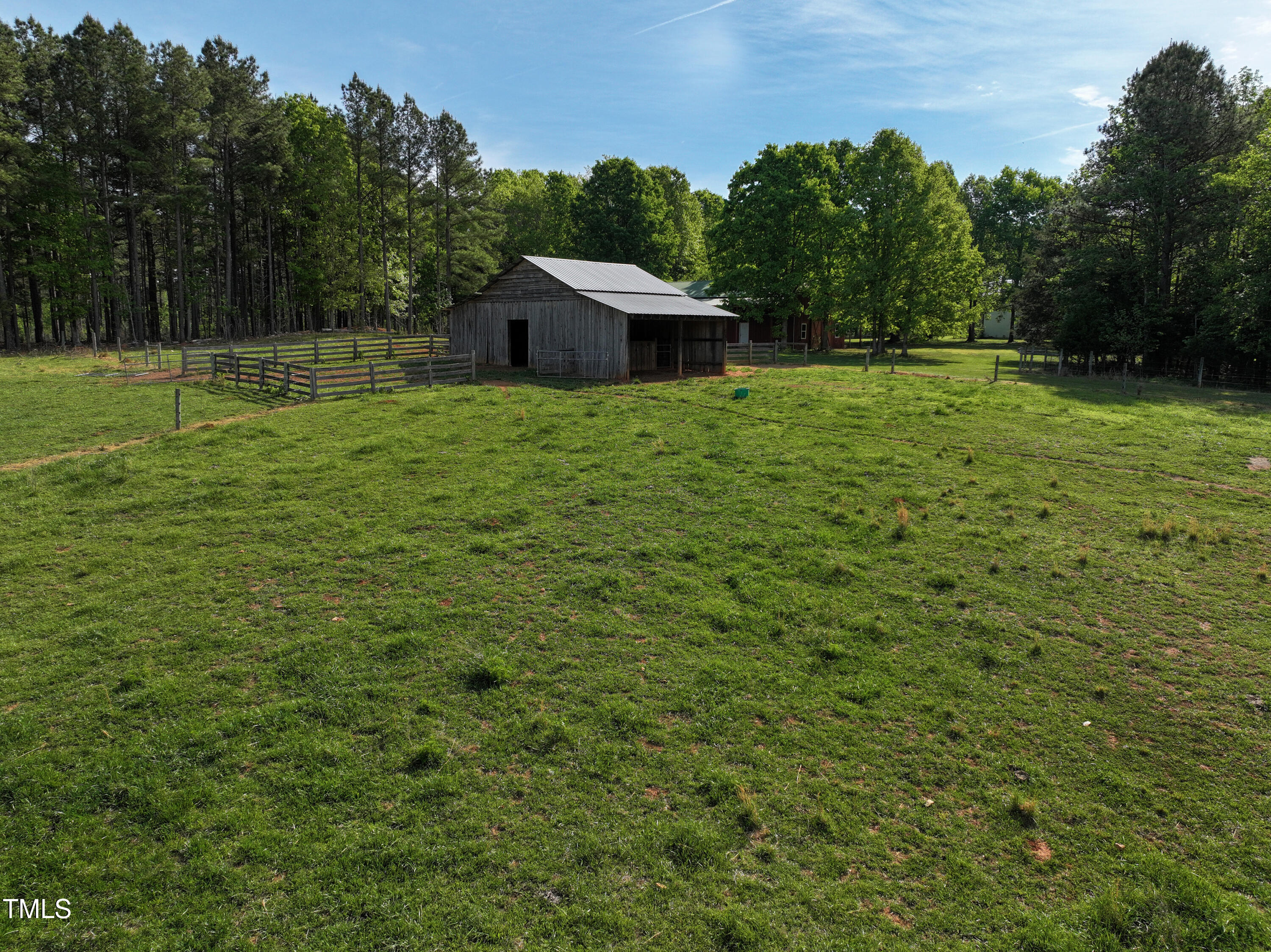 480 Deer Hollow